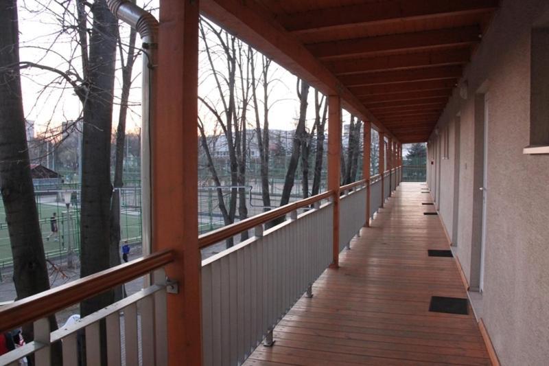Teke Bowling Centrum Es Sport Panzio Szeged Exterior photo